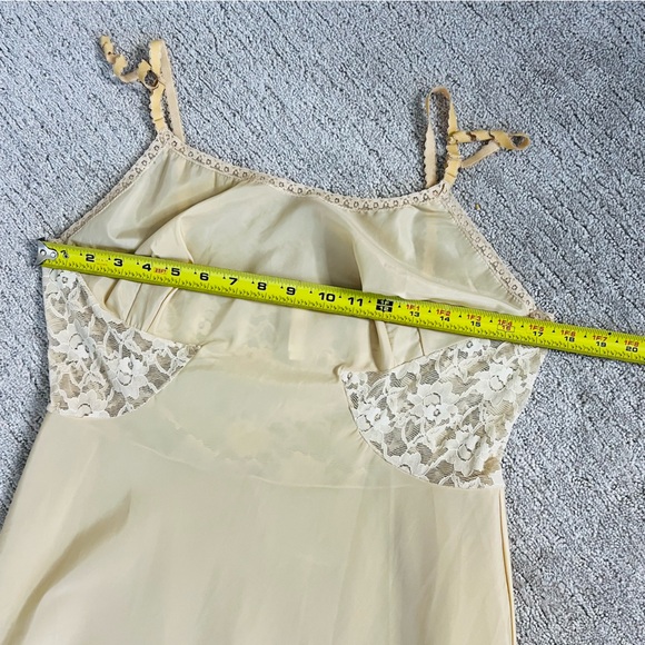 Vintage 70s / 80s Barbizon Semi Sheer Nude Slip Dress - Picture 10 of 12